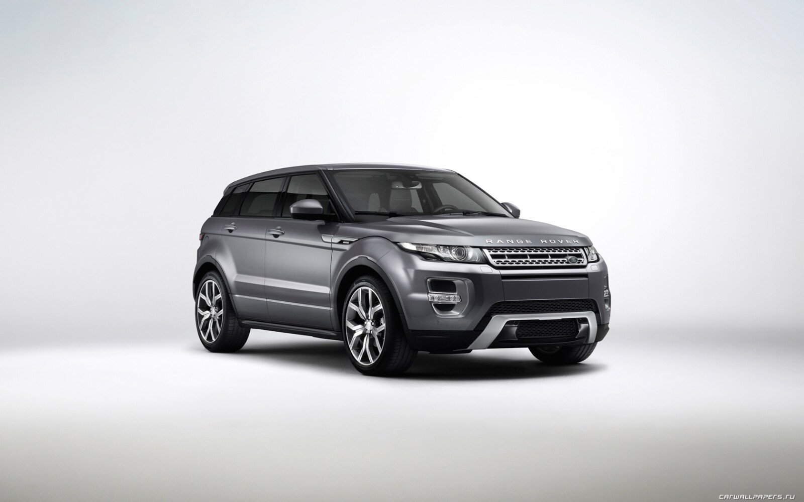 Стекло лобовое LAND ROVER RANGE ROVER EVOQUE 2011-2018 (L538) полный  обогрев, место под датчик дождя, молдинг, акустическое, Бренд: BENSON с зеленой  полосой | Бон Авто | Продажа и установка автостекол, радиаторов