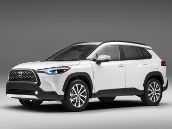 Стекло лобовое TOYOTA COROLLA CROSS 2021- (ZSG10-LHD-2023) обогрев щеток, место под 1 камеру с обогревом, место под датчик дождя, 
Бренд: BENSON