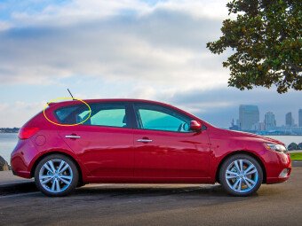 Стекло боковое KIA K3 2008-2012 (TD-5d h/b) SW/RH/X 
Бренд: BENSON