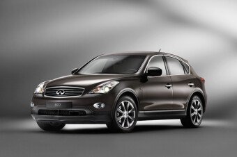 Стекло лобовое INFINITI EX25/35/37 2007-2013 (J50-RHD) место под датчик дождя
Бренд: BENSON с синей полосой