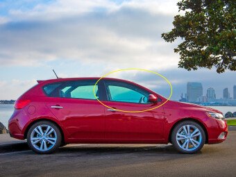 Стекло боковое KIA K3 2008-2012 (TD-5d h/b) FD/RH 
Бренд: BENSON