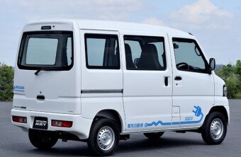 Стекло заднее с обогревом MITSUBISHI MINICAB MiEV 2011- (U67,U68)