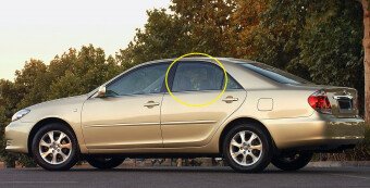 Стекло боковое DAIHATSU ALTIS 2001-2006 ACV30N RD/LH 
Бренд: BSG