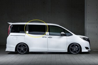 Стекло боковое TOYOTA ESQUIRE 2014-2022 ZR80 RD/RH/X фурнитура, 
Бренд: BENSON Тонированное