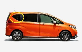 Стекло боковое HONDA FREED + 2016- GB5 SW/RH/X 
Бренд: BENSON Тонированное