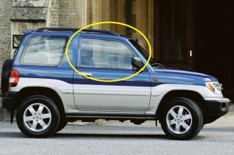 Стекло боковое MITSUBISHI PAJERO IO 1998-2007 (H76-3d) FD/RH 
Бренд: BENSON