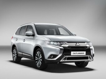 Стекло лобовое MITSUBISHI OUTLANDER 2012- (GF-LHD-2018) полный обогрев, место под датчик дождя, молдинг, фурнитура, 
Бренд: BENSON