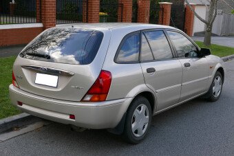 Стекло заднее с обогревом FORD LASER 1998-2002 (BJ#) 5d wgn