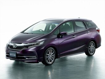 Стекло лобовое HONDA SHUTTLE 2015- (GP8-RHD-5d) место под 1 камеру молдинг, фурнитура, 
Бренд: BENSON с синей полосой