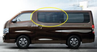 Стекло боковое ISUZU COMO 2012- E26-1226*561*с форточкой 1 отверстие RD/LH/X молдинг, 
Бренд: BENSON