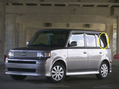 Стекло боковое SCION XB 2004-2006 NCP30 SW/LH/X 
Бренд: BENSON Тонированное