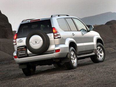 Стекло заднее с обогревом TOYOTA LAND CRUISER PRADO 2002-2009 (GRJ120) 
Бренд: BSG