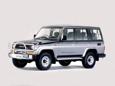 Стекло лобовое TOYOTA LAND CRUISER PRADO 1990-1996 (J70) 
Бренд: ZDG с синей полосой