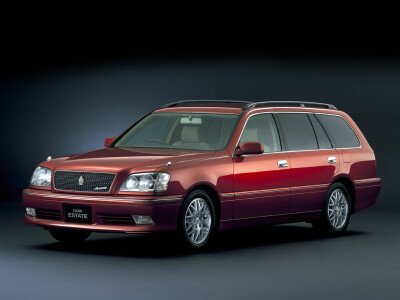 Стекло лобовое TOYOTA CROWN 1999-2007 (GS170-RHD-wagon) 
Бренд: ZDG с серой полосой