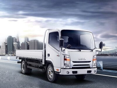 Стекло лобовое JAC N56 2014- () 
Бренд: BENSON с синей полосой