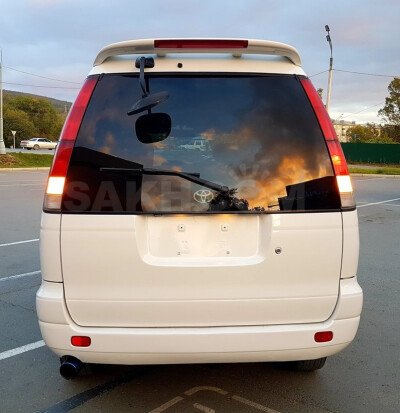 Стекло заднее с обогревом TOYOTA LITE ACE NOAH 1996-2001 (CR40) 1 отверстие 
Бренд: ZDG