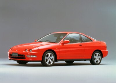 Стекло лобовое HONDA INTEGRA 1993-2000 (DC1-2d) 
Бренд: BSG с зеленой полосой