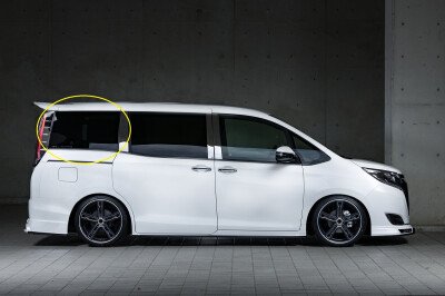 Стекло боковое TOYOTA ESQUIRE 2014-2022 ZR80 SW/RH/X 
Бренд: BENSON Тонированное