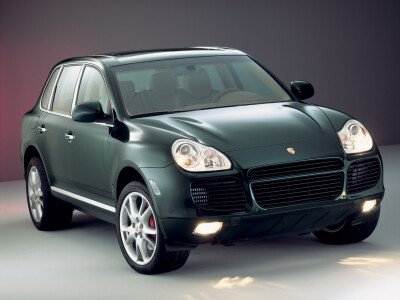 Стекло лобовое PORSCHE CAYENNE 2002-2010 (7L#) 
Бренд: BSG