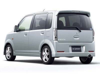 Стекло заднее с обогревом MITSUBISHI EK-SPORT 2002-2006 (H82W) 
Бренд: BENSON
