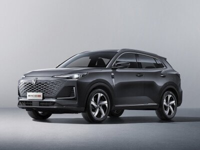 Стекло лобовое CHANGAN CS55 PLUS 2021- (LHD) место под 1 камеру, место под датчик дождя, 
Бренд: КМК