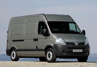 Стекло лобовое NISSAN INTERSTAR 2002-2010- () место под датчик дождя, 
Бренд: ZDG