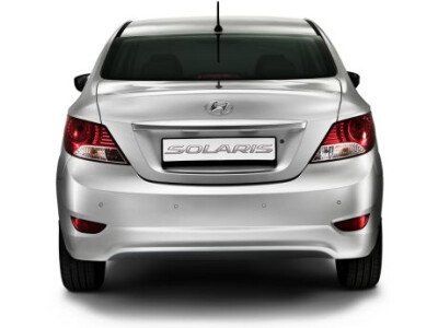 Стекло заднее с обогревом HYUNDAI SOLARIS 2010-2017 (RB-4d sed) 
Бренд: BENSON