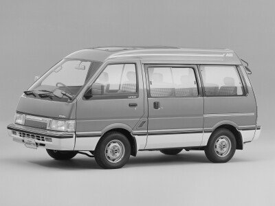 Стекло лобовое NISSAN VANETTE 1985-1994 (C22) 
Бренд: ZDG