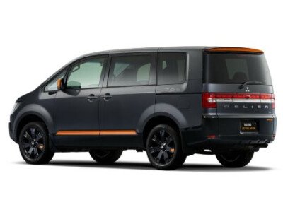 Стекло заднее с обогревом MITSUBISHI DELICA D:5 2007- (CV5W) молдинг, 
Бренд: BENSON Тонированное