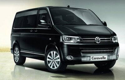 Стекло лобовое VOLKSWAGEN CARAVELLE 2003-2015 (7HM-2010-дд квадратный) место под датчик дождя (второй вид) 
Бренд: КМК с синей полосой