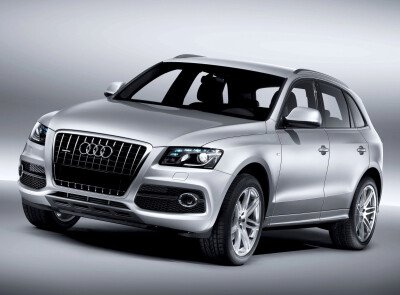 Стекло лобовое AUDI Q5 2008-2017 (8R) место под датчик дождя 
Бренд: ZDG с серой полосой