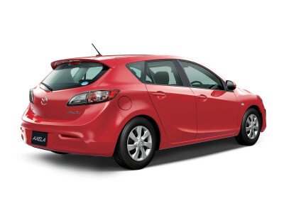 Стекло заднее с обогревом MAZDA AXELA 2009-2013 (BL-5d h/b) 1 отверстие 
Бренд: FYG