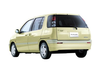 Стекло заднее с обогревом TOYOTA RAUM 1997-2003 (EXZ10) 
Бренд: ZDG