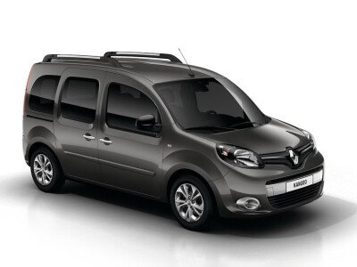 Стекло лобовое RENAULT KANGOO II 2007- (KW) место под датчик дождя, 
Бренд: BENSON