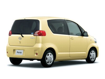 Стекло заднее с обогревом TOYOTA PORTE 2004-2012 (NNP10) молдинг, 
Бренд: BENSON Тонированное