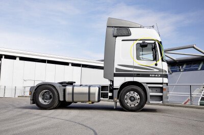 Стекло боковое MERCEDES ACTROS 1996-2011 скругл. угол FD/RH фурнитура, 
Бренд: BENSON