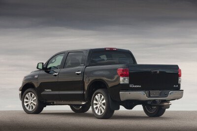 Стекло заднее с обогревом TOYOTA TUNDRA 2006- (GSK50-опускное) 
Бренд: BENSON Тонированное