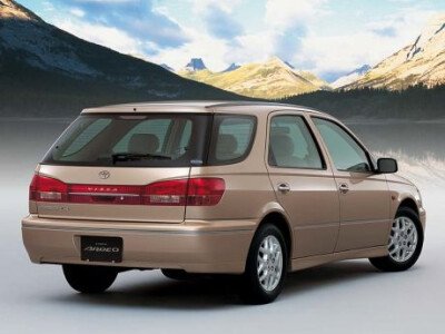 Стекло заднее с обогревом TOYOTA VISTA ARDEO 1998-2003 (SV50) 13 отверстий 
Бренд: BENSON