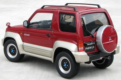 Стекло заднее с обогревом MITSUBISHI PAJERO JUNIOR 1995-1998 (H57A) 
Бренд: BSG