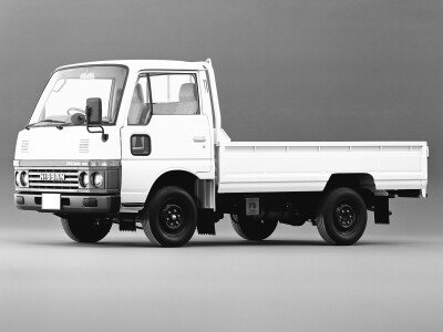 Стекло лобовое NISSAN ATLAS 1982-1991 (F22-1542*680*1545) 
Бренд: BSG с зеленой полосой