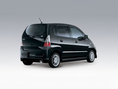 Стекло заднее с обогревом SUZUKI MR WAGON 2001-2006 (MF21) 
Бренд: BENSON