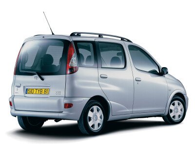 Стекло заднее с обогревом TOYOTA YARIS VERSO 1998-2005 (NCP20) 
Бренд: BSG