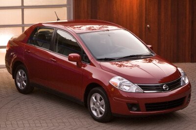 Радиатор NISSAN VERSA 2006-2013 (C11) (MR,HR) 
Бренд: TONGSHI PL16AT