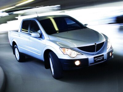 Стекло лобовое SSANGYONG ACTYON SPORT 2005-2012 (LHD) обогрев щеток, место под датчик дождя, 
Бренд: BENSON