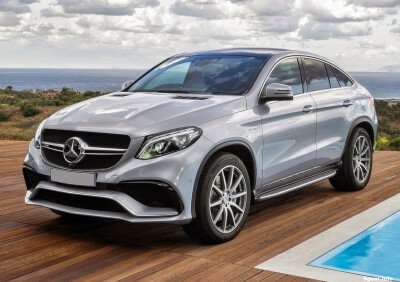 Стекло лобовое MERCEDES GLE COUPE 2015- (C292-LHD) обогрев щеток, место под 2 камеры с обогревом, место под датчик дождя, 
Бренд: КМК