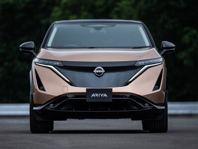 Стекло лобовое NISSAN ARIYA 2020- (ZAA-RHD) обогрев щеток, большое окно под камеру с обогревом, место под датчик дождя, молдинг, фурнитура, проекция, 
Бренд: BENSON