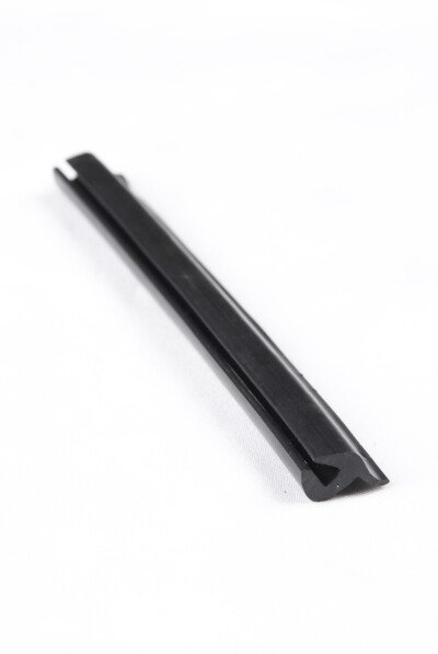 Молдинг U-LIP 10 мм 1м.п.