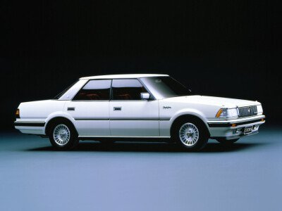 Стекло лобовое TOYOTA CROWN 1983-1987 (GS120H-h/t) 
Бренд: BENSON с синей полосой