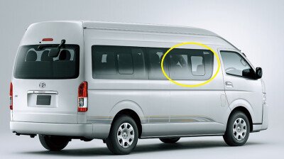 Стекло боковое TOYOTA HIACE 2004-2019 H200-L/R-1310*566 2 отверстия SF/RH/X 
Бренд: BSG