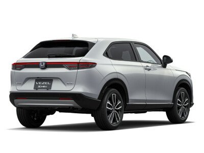 Стекло заднее с обогревом HONDA VEZEL 2021- (RV3) 1 отверстие 
Бренд: BENSON Тонированное